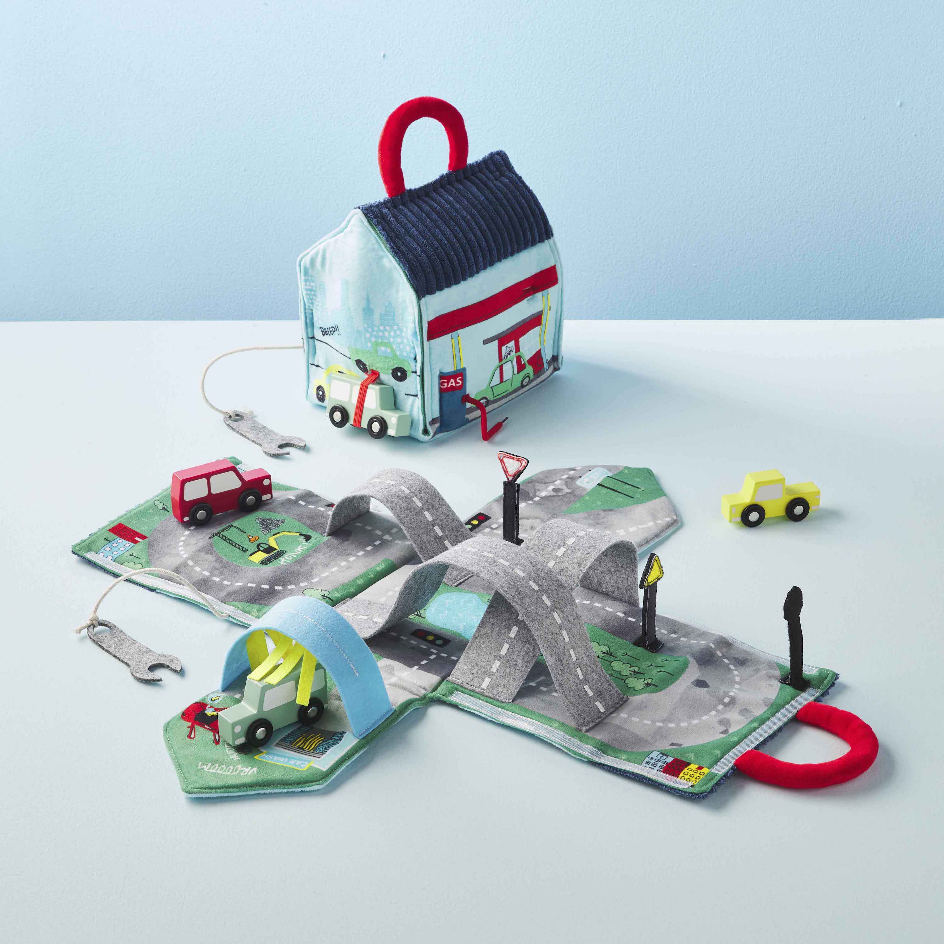 Car Racing Tracks Plush Set