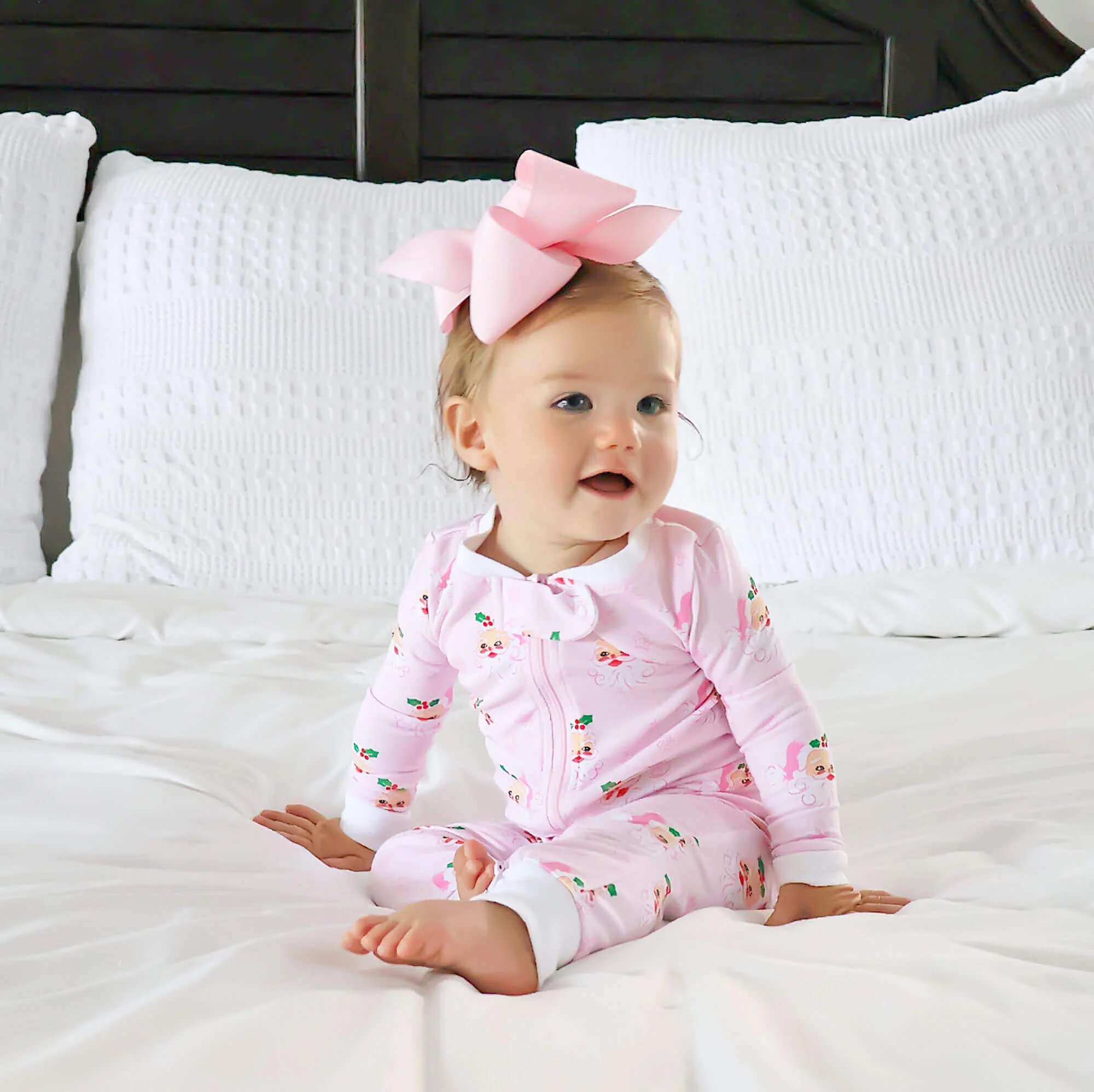 Vintage Santa Pink Zip Sleeper