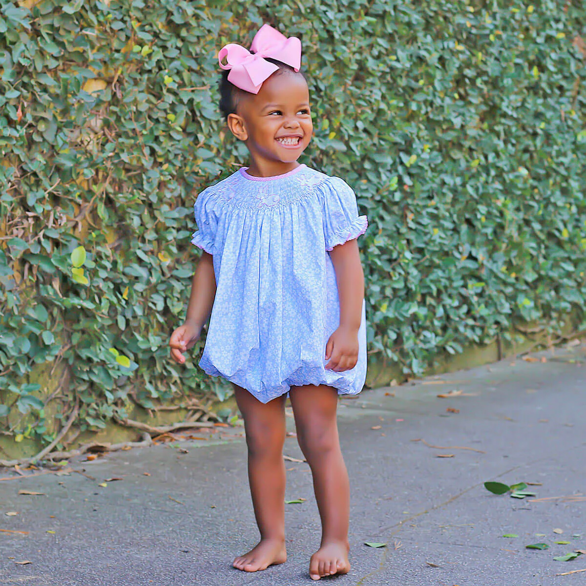 Side Bunny Smocked Blue Daisy Bubble